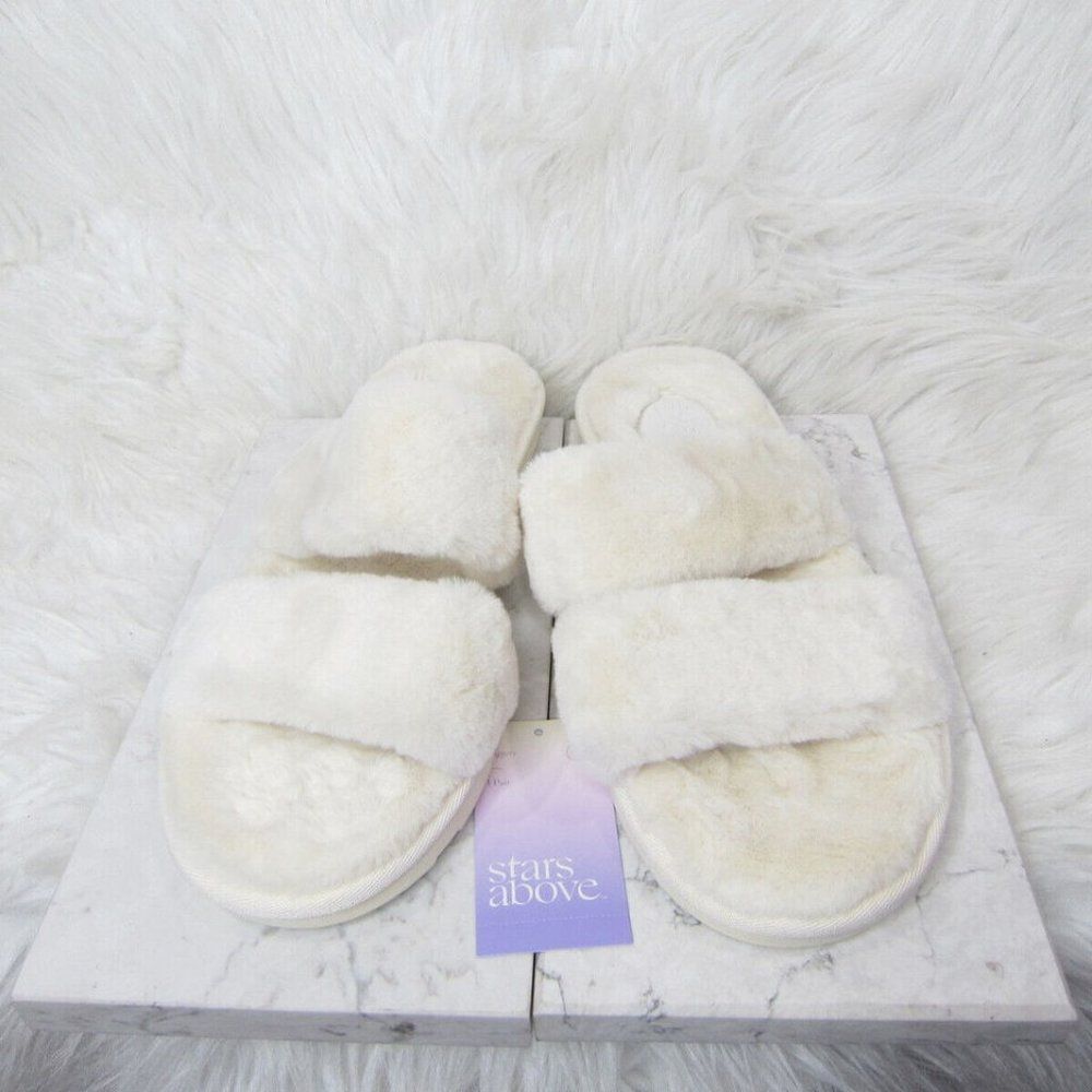Stars Above Women’s White Fuzzy Soft Two Strap Slippers Size 11 NWOT